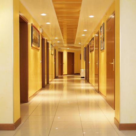 Hotel New Aurora Venice Маргера Екстериор снимка