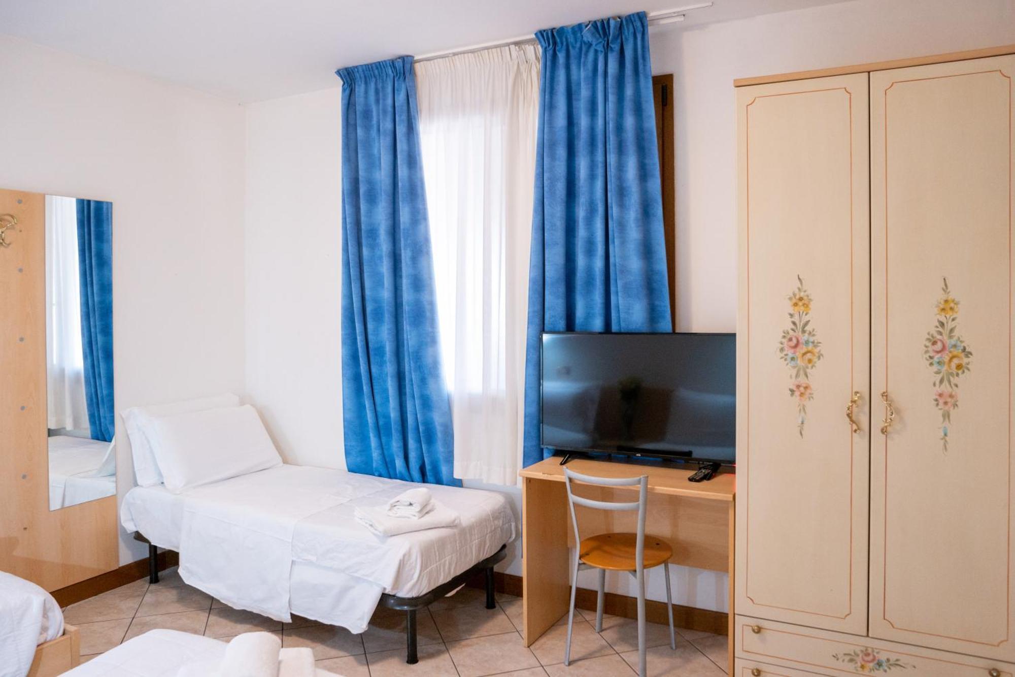Hotel New Aurora Venice Маргера Екстериор снимка