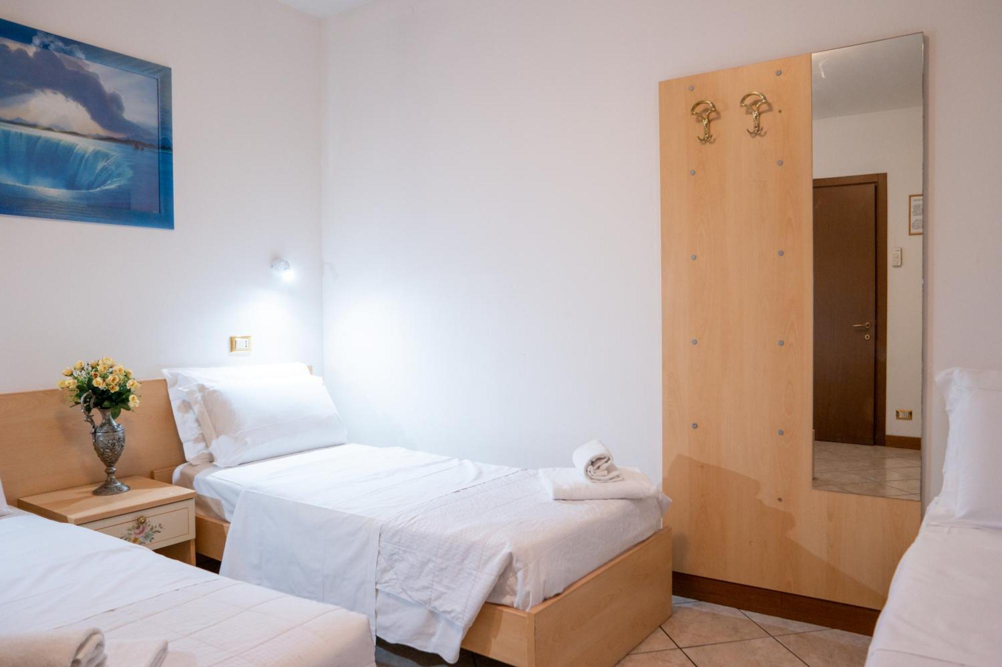 Hotel New Aurora Venice Маргера Екстериор снимка