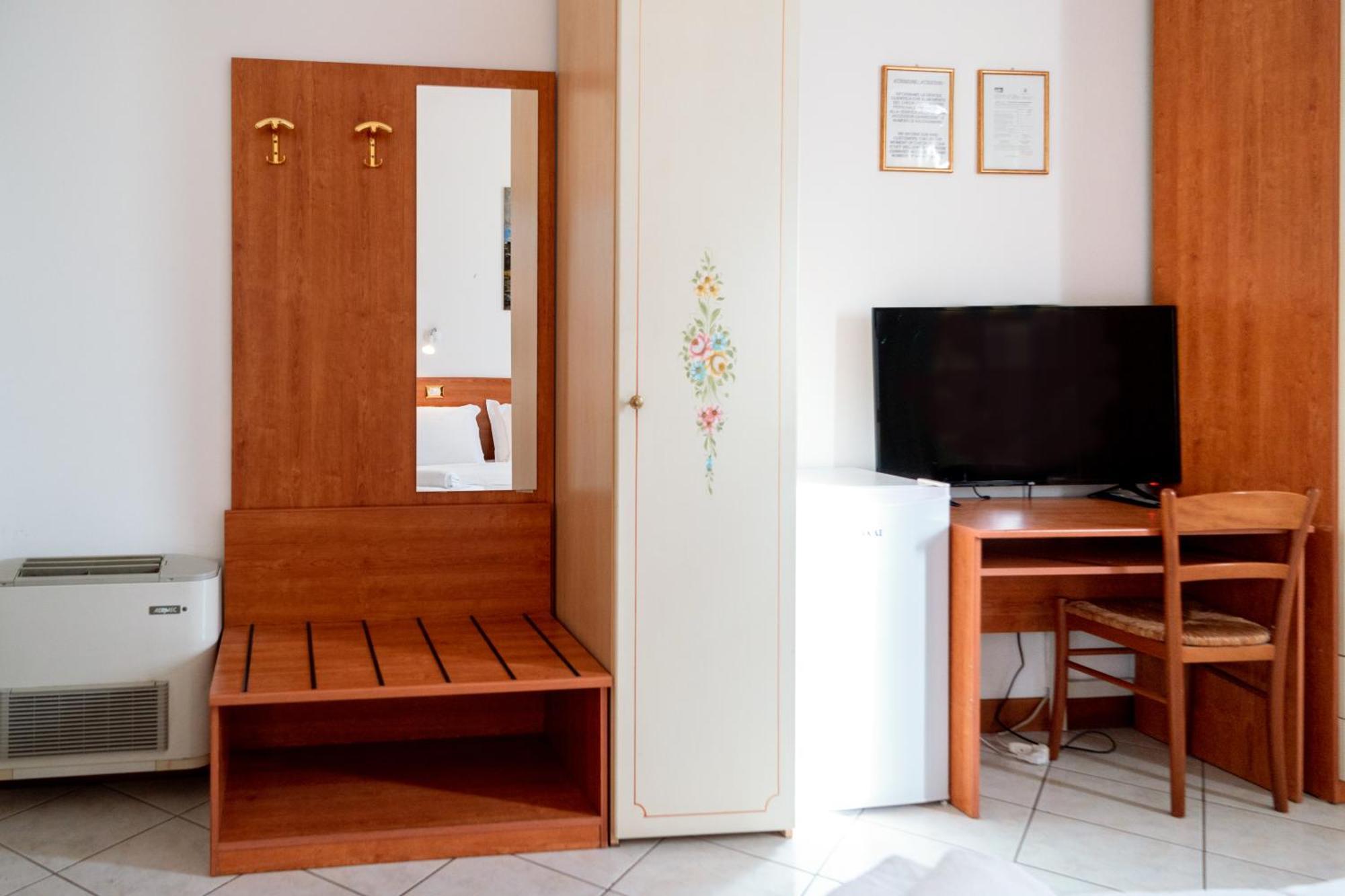 Hotel New Aurora Venice Маргера Екстериор снимка
