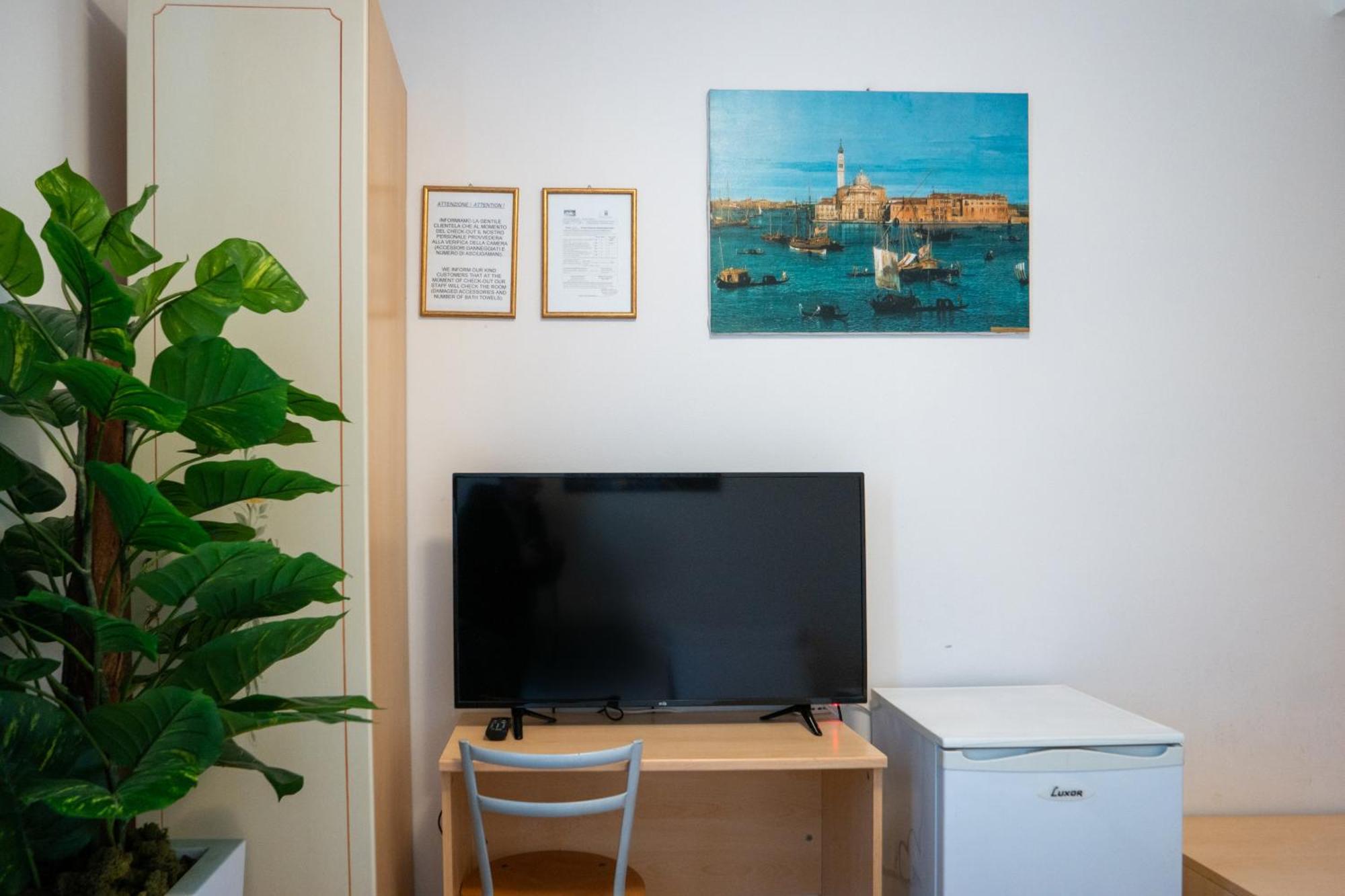 Hotel New Aurora Venice Маргера Екстериор снимка