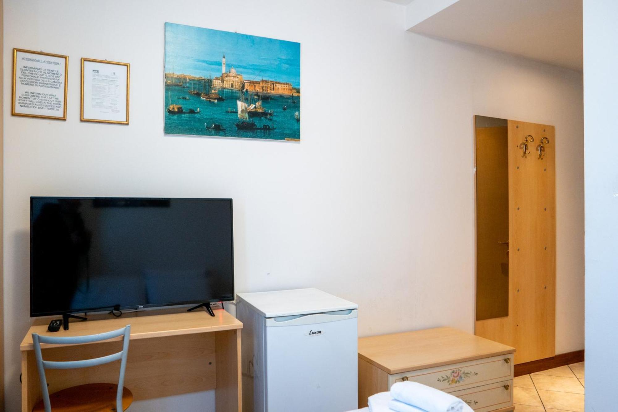 Hotel New Aurora Venice Маргера Екстериор снимка