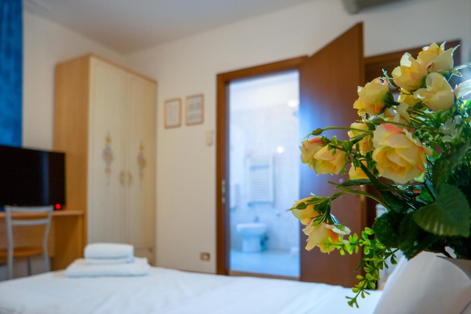 Hotel New Aurora Venice Маргера Екстериор снимка