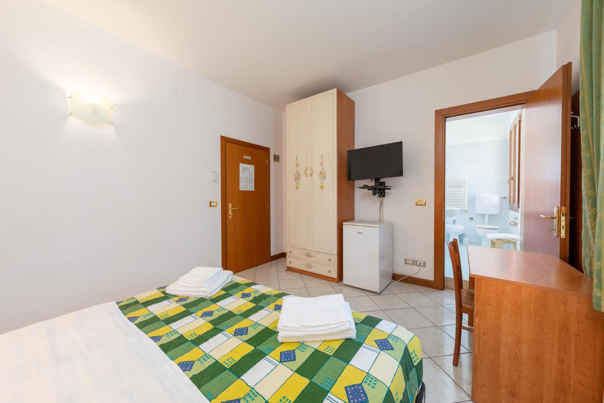 Hotel New Aurora Venice Маргера Екстериор снимка