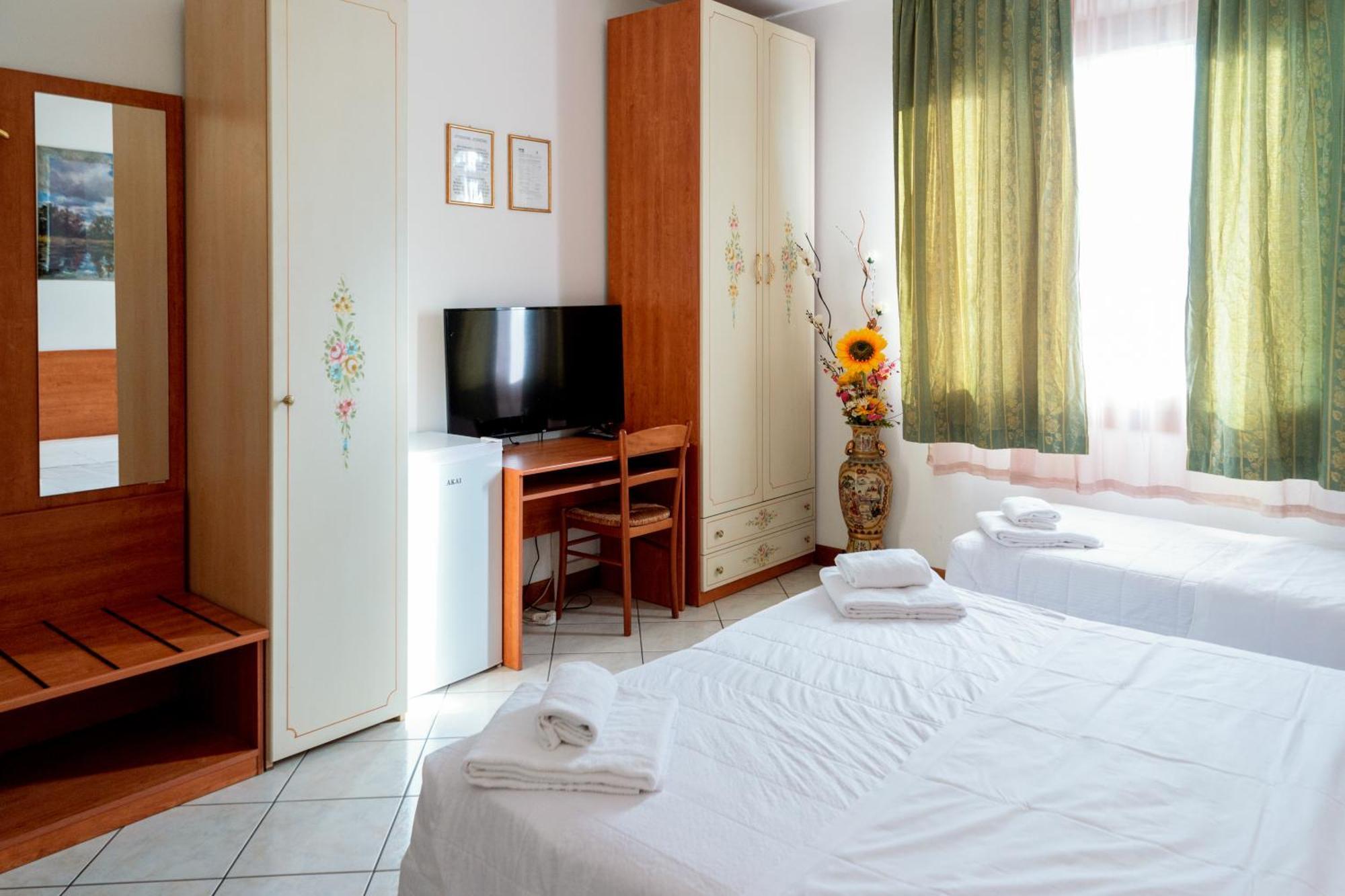 Hotel New Aurora Venice Маргера Екстериор снимка