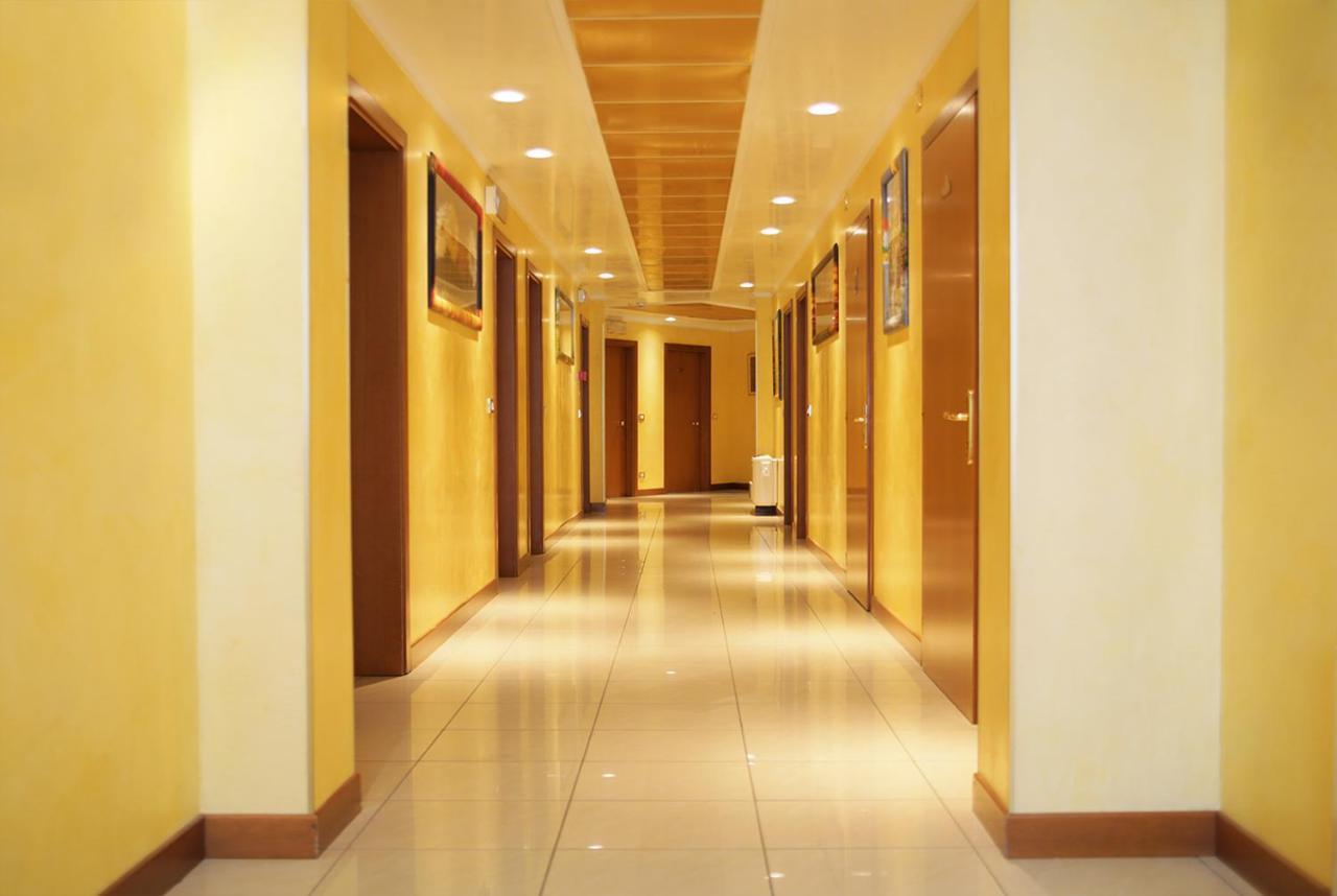 Hotel New Aurora Venice Маргера Екстериор снимка